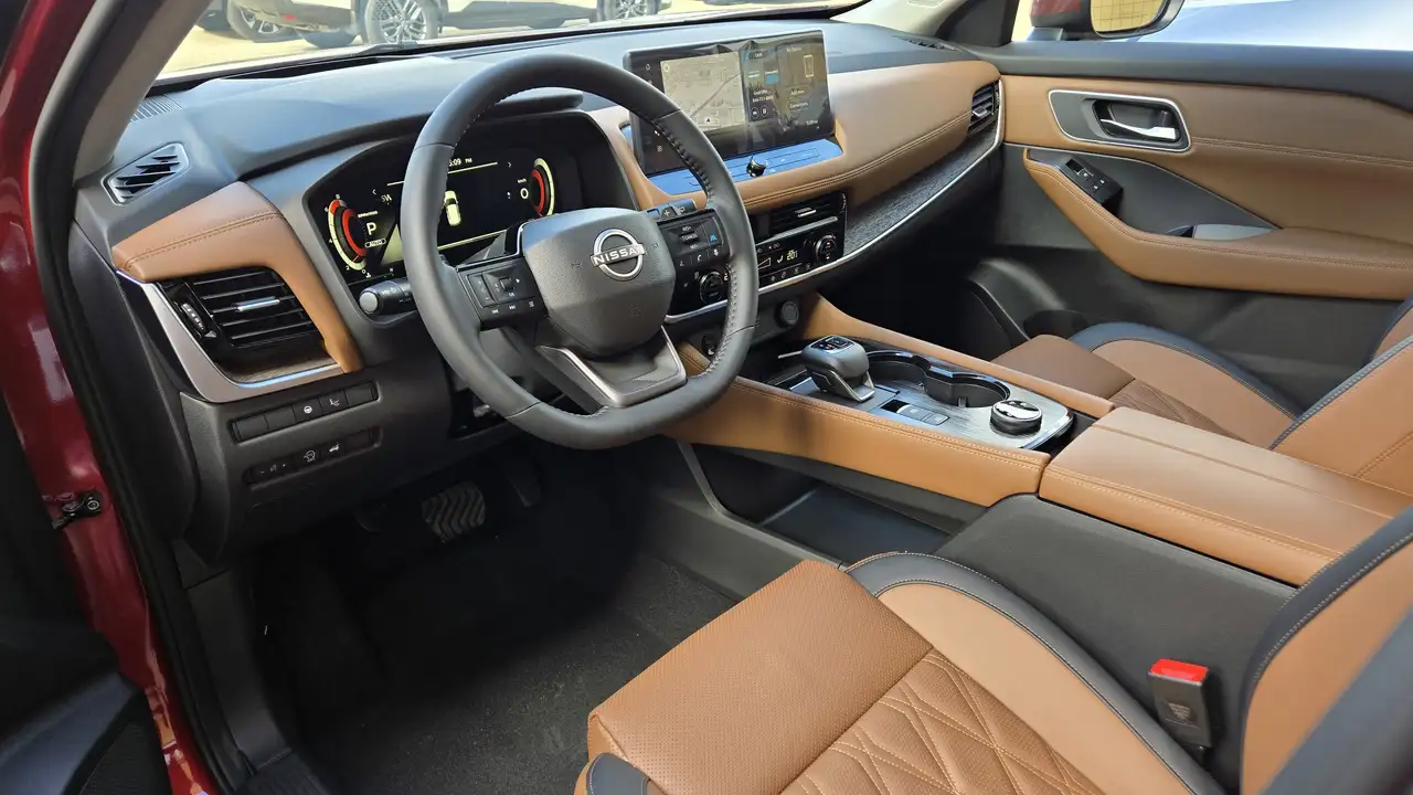 Nissan Rogue снимка Nissan Rogue
