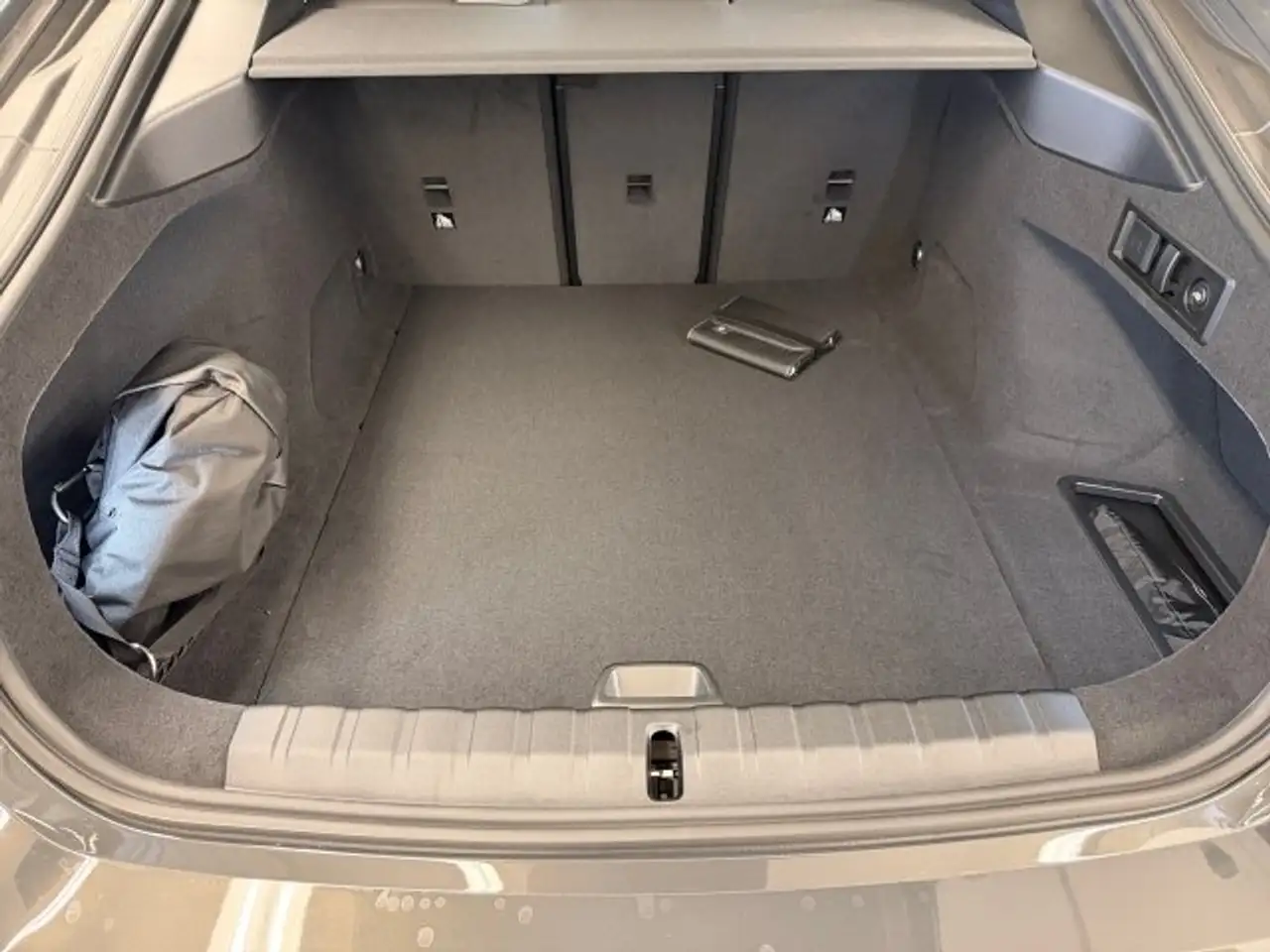 BMW i4 2026 — фото 10