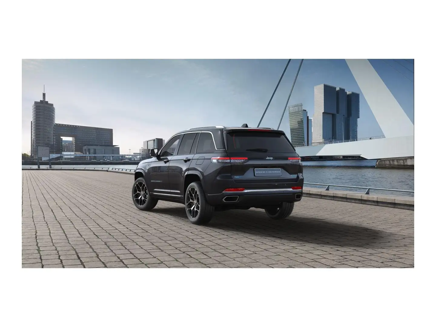 Jeep Grand Cherokee Summit Reserve Automaat Grijs - 2