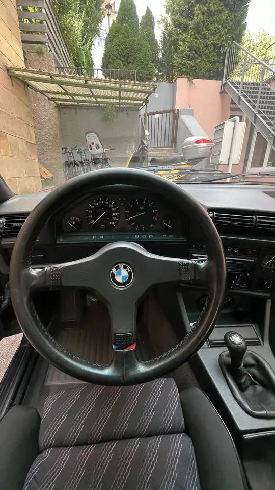 BMW 325i touring, foto 11