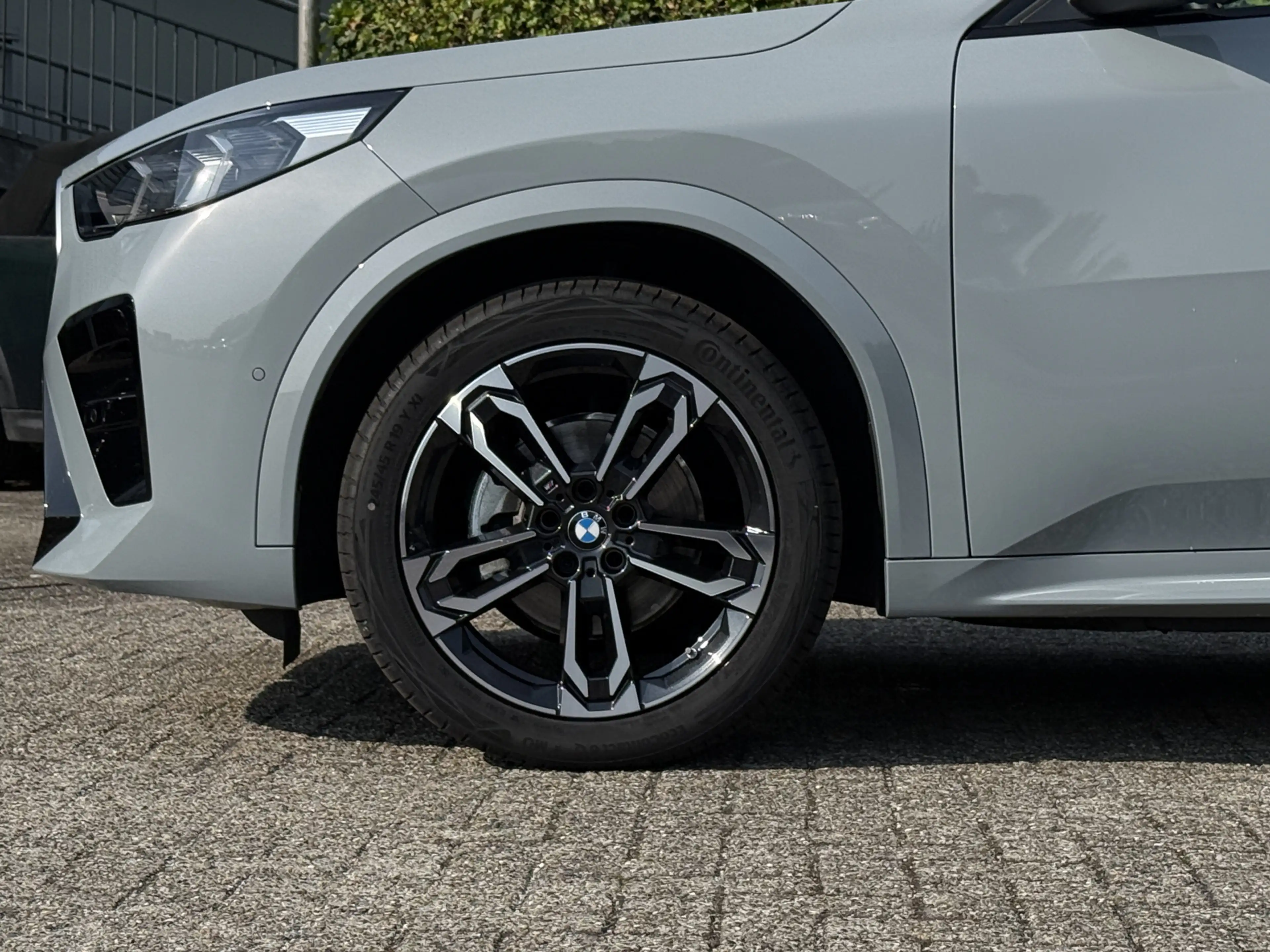 BMW iX2 eDrive20 | M-Sport | 19'' | Camera | Stoelverwarmi — photo 4