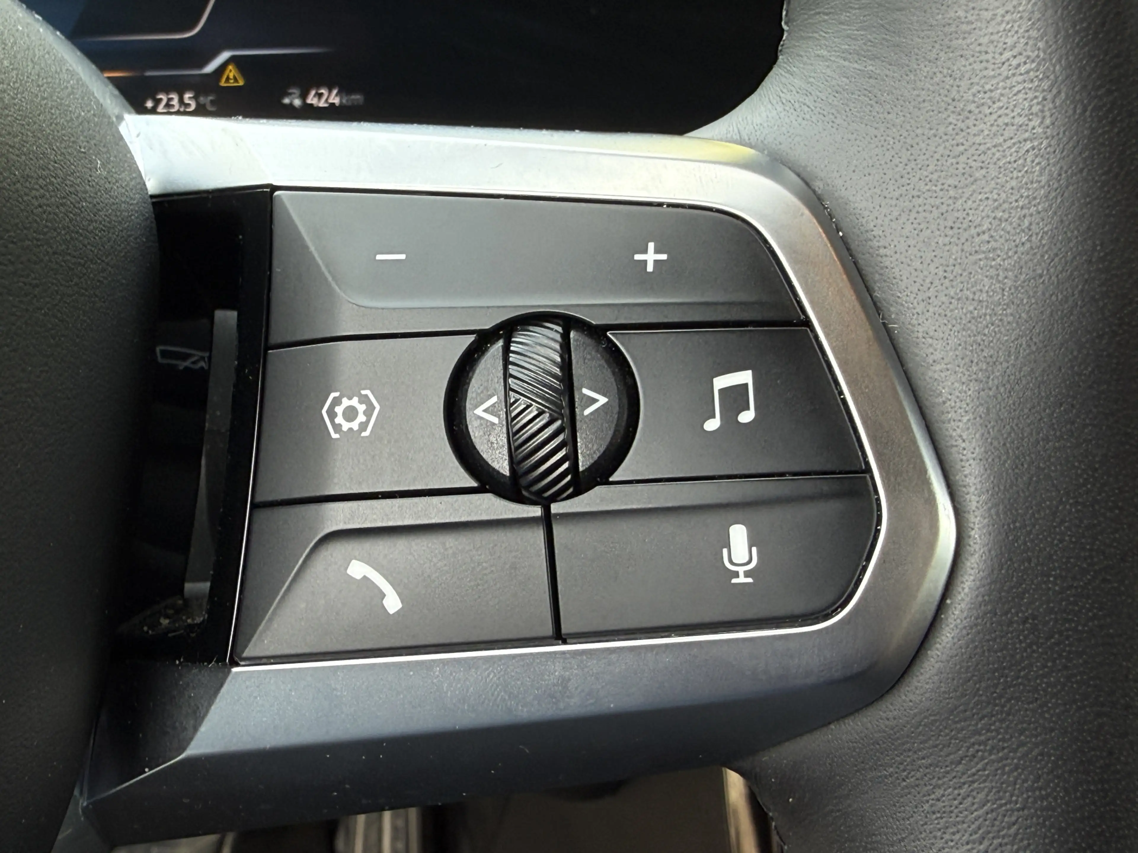 BMW iX2 eDrive20 | M-Sport | 19'' | Camera | Stoelverwarmi — photo 14