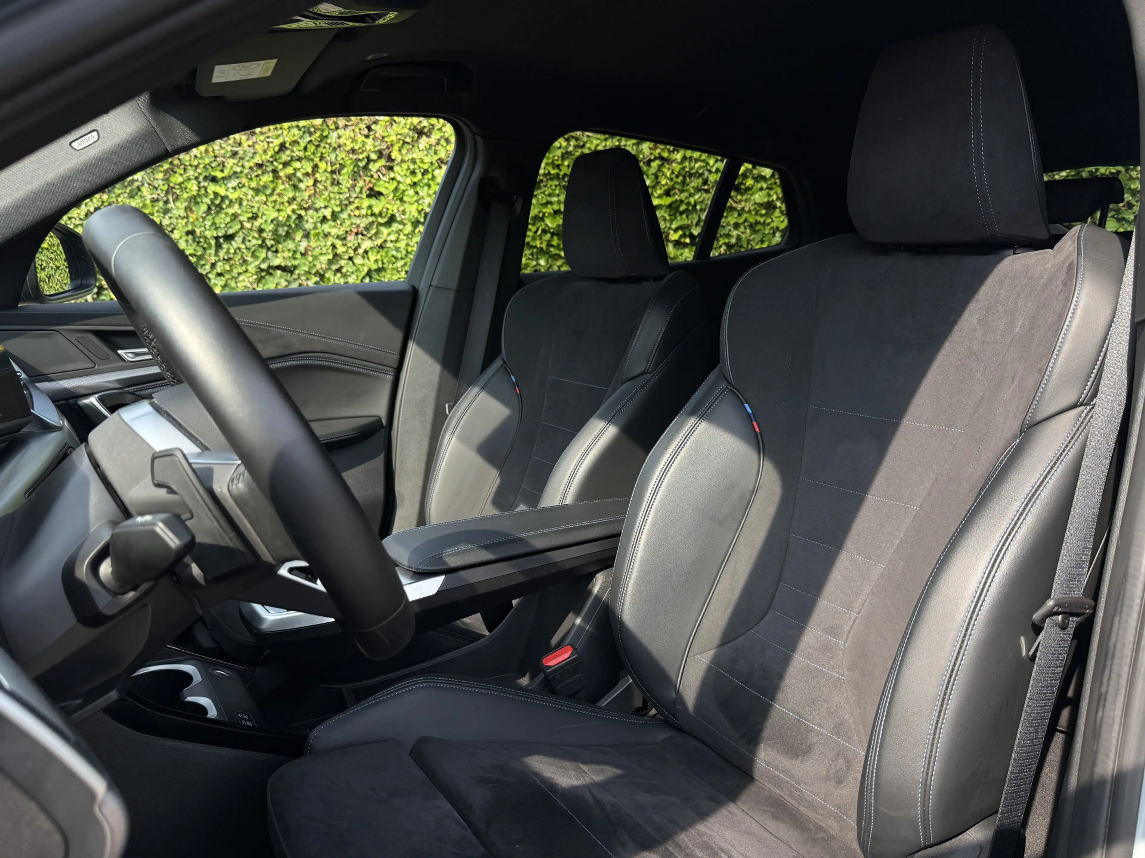 BMW iX2 eDrive20 | M-Sport | 19'' | Camera | Stoelverwarmi — photo 10