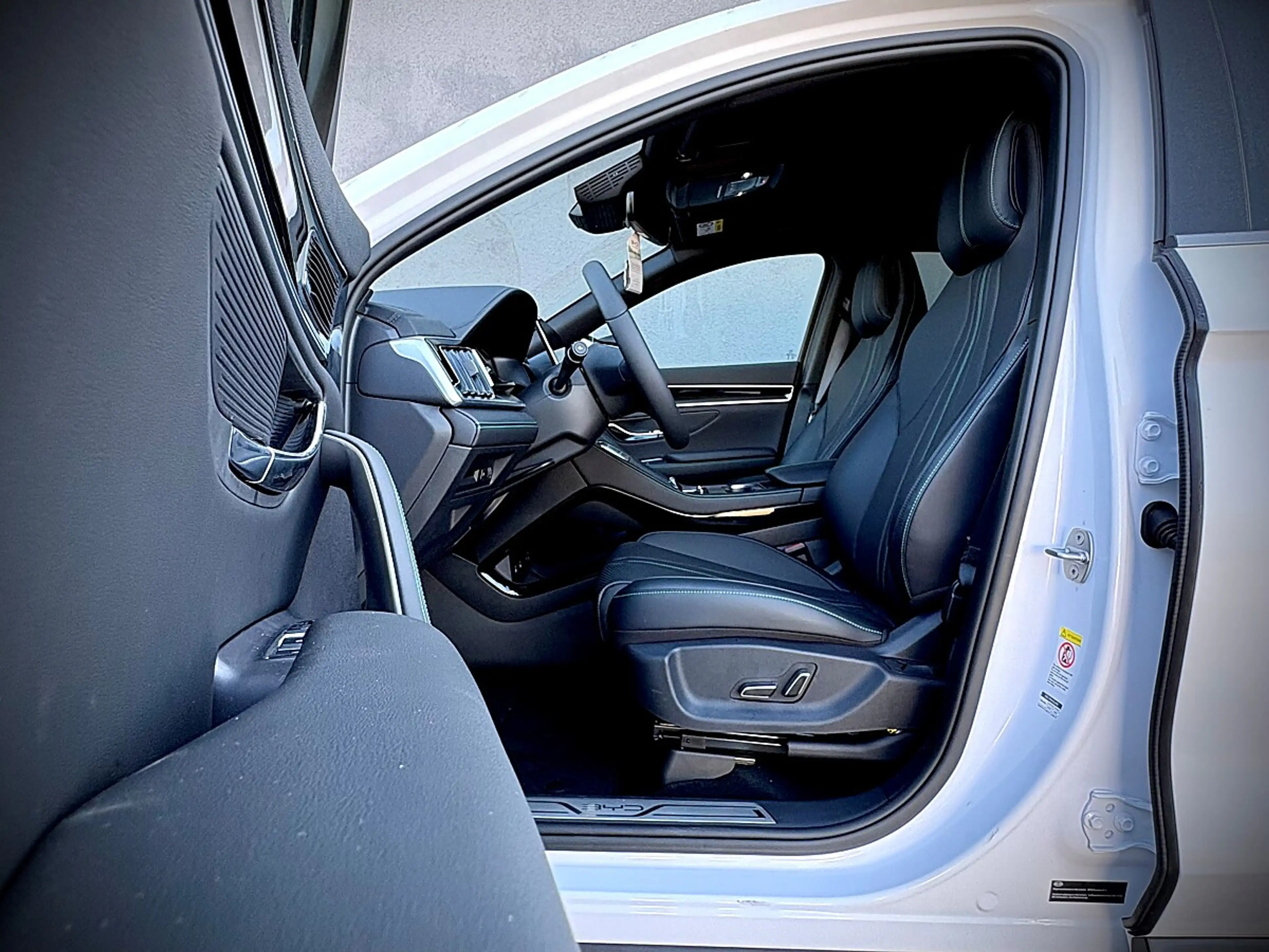 BYD Seal U DM-i PHEV 18,3kWh 218PS  Boost - LEASING AKTION — photo 7