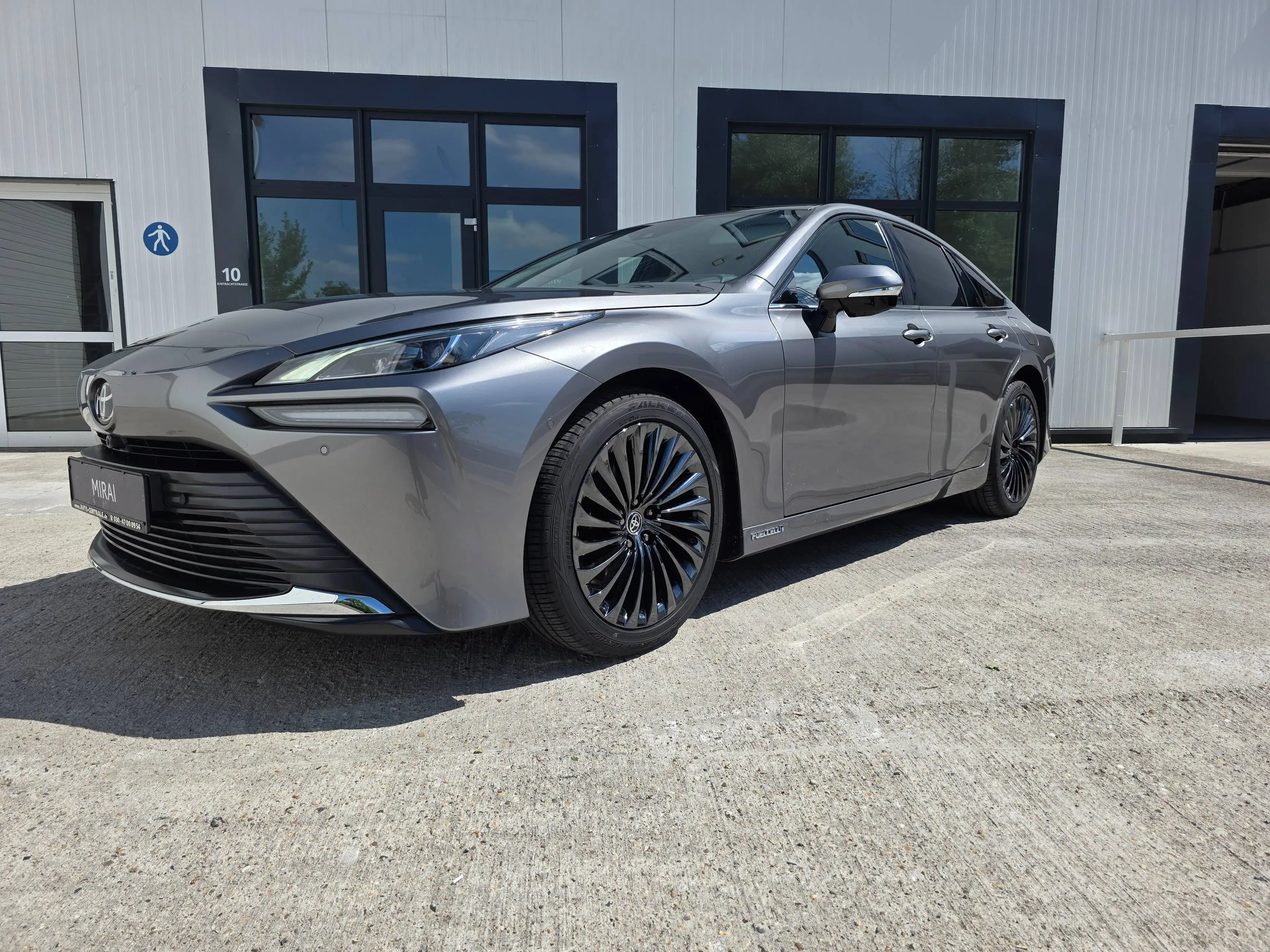 Toyota Mirai Mirai Luxury — photo 3