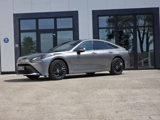 Toyota Mirai Luxury