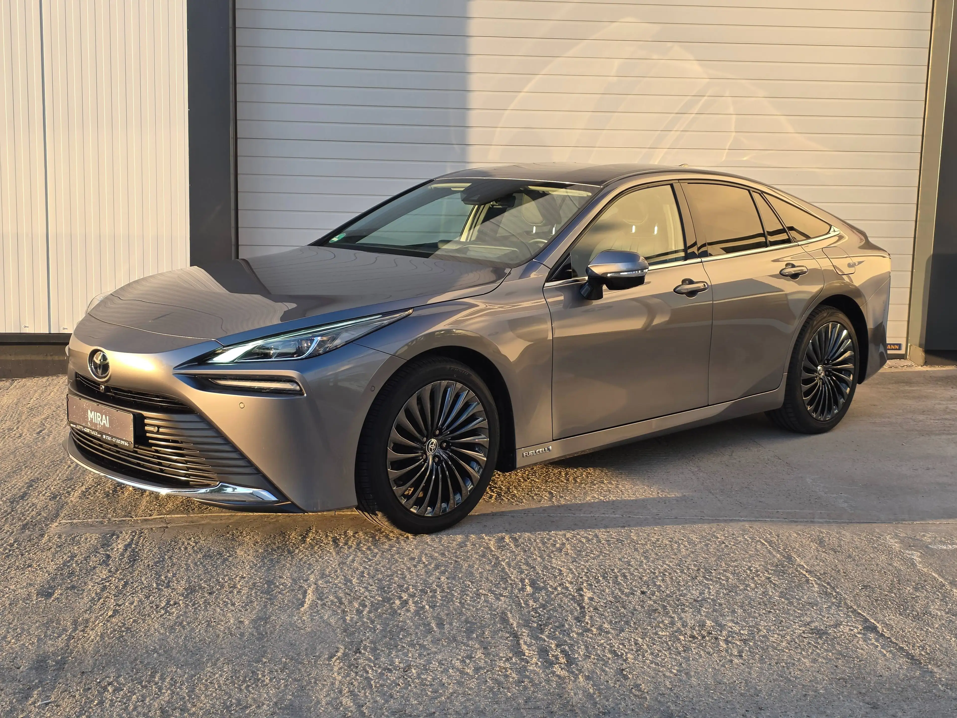 Toyota Mirai Mirai Luxury — photo 5