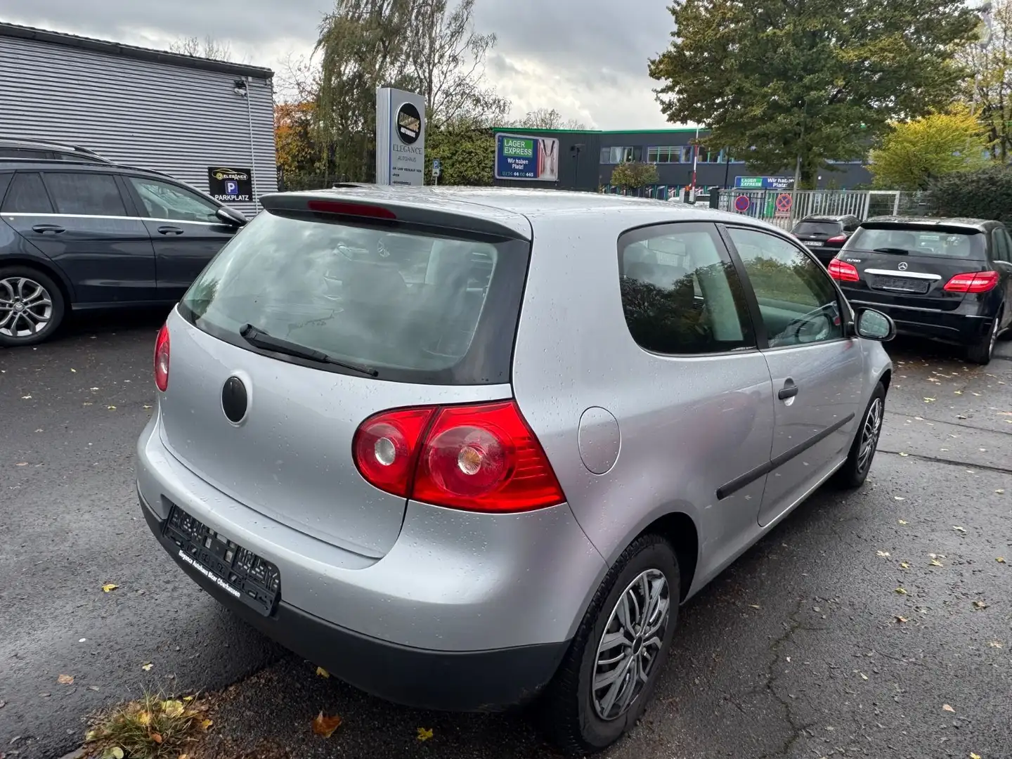 Volkswagen Golf V Lim. Trendline*EFH*KLIMA*SERVO* Silber - 2