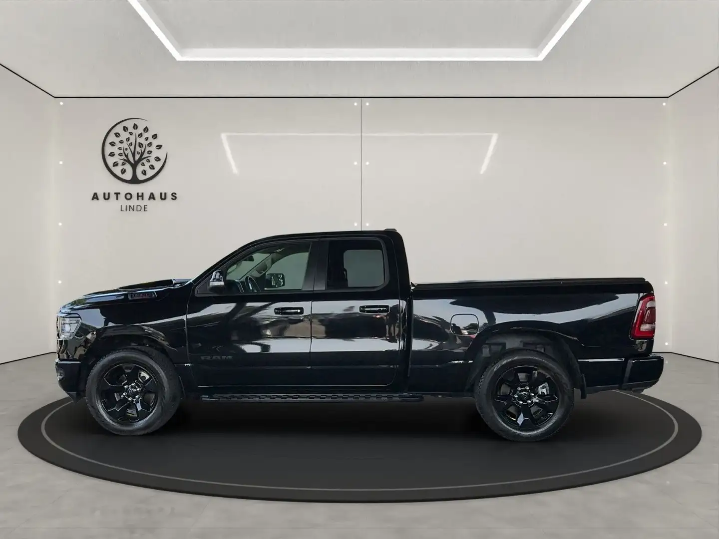 Dodge RAM / 5.7 HEMI LED/ TEMPOM./AHK /KAMERA Schwarz - 2