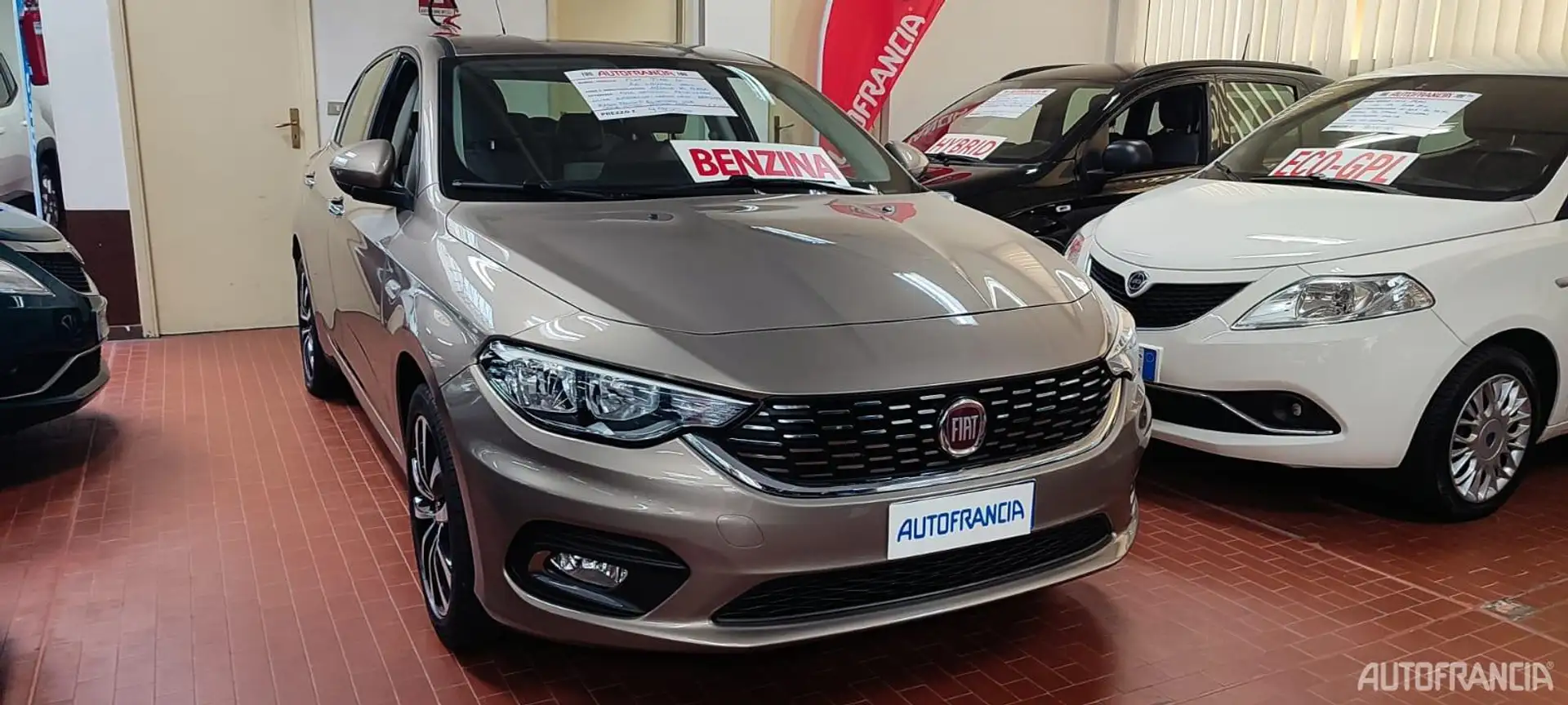 Fiat Tipo TIPO - 1.4 95CV LOUNGE 4P Brons - 1