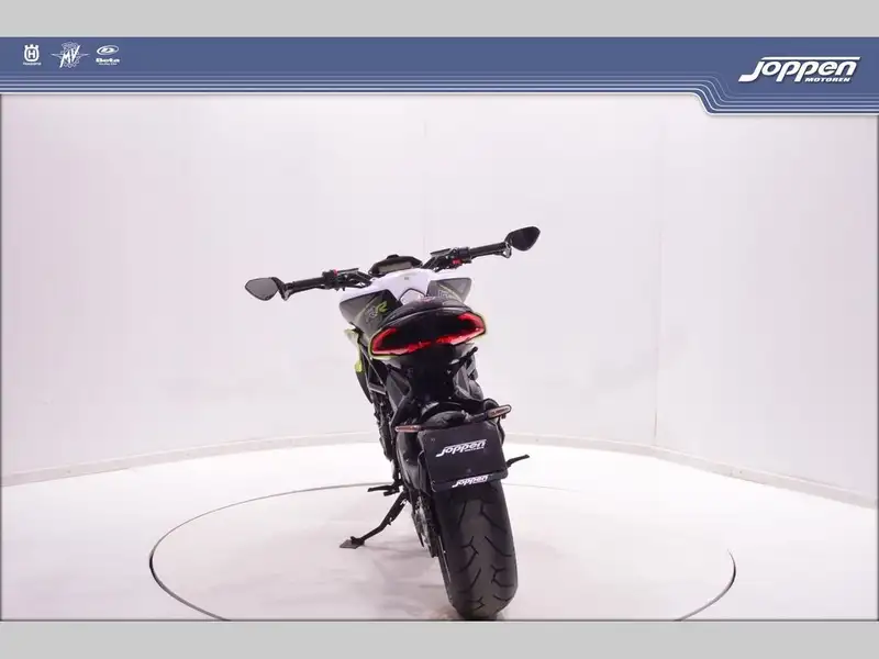 MV Agusta Dragster - foto 6