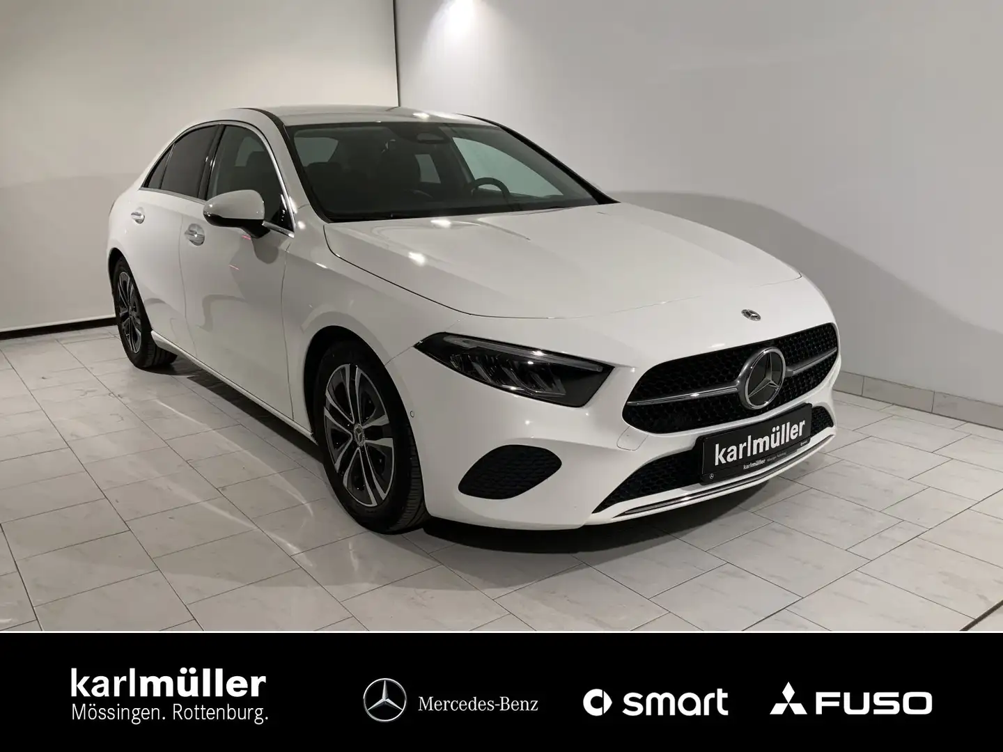 Mercedes-Benz A 200 A 200 Limo Distr.+WinterP+FahrassiP+LED+Keyless Weiß - 1