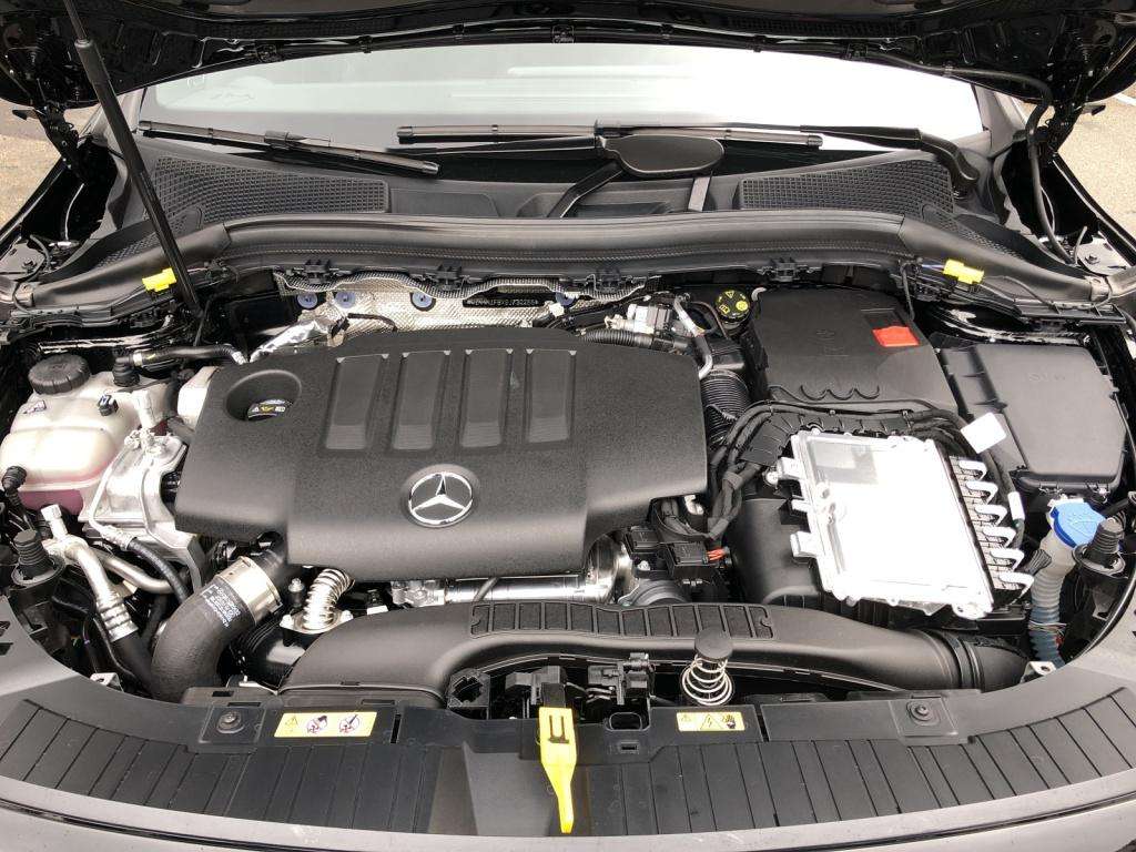 Mercedes-Benz GLA 220