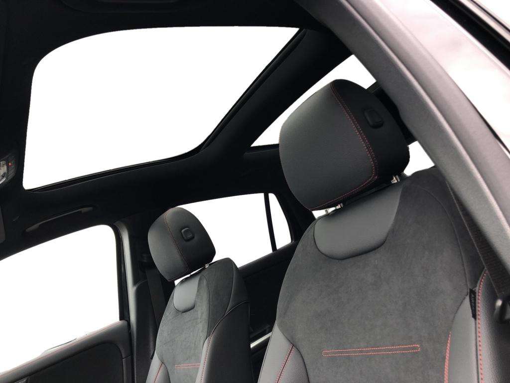 Mercedes-Benz GLA 220