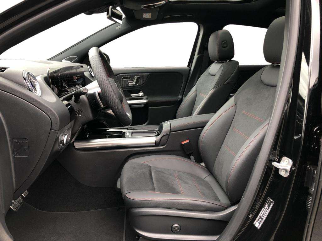 Mercedes-Benz GLA 220