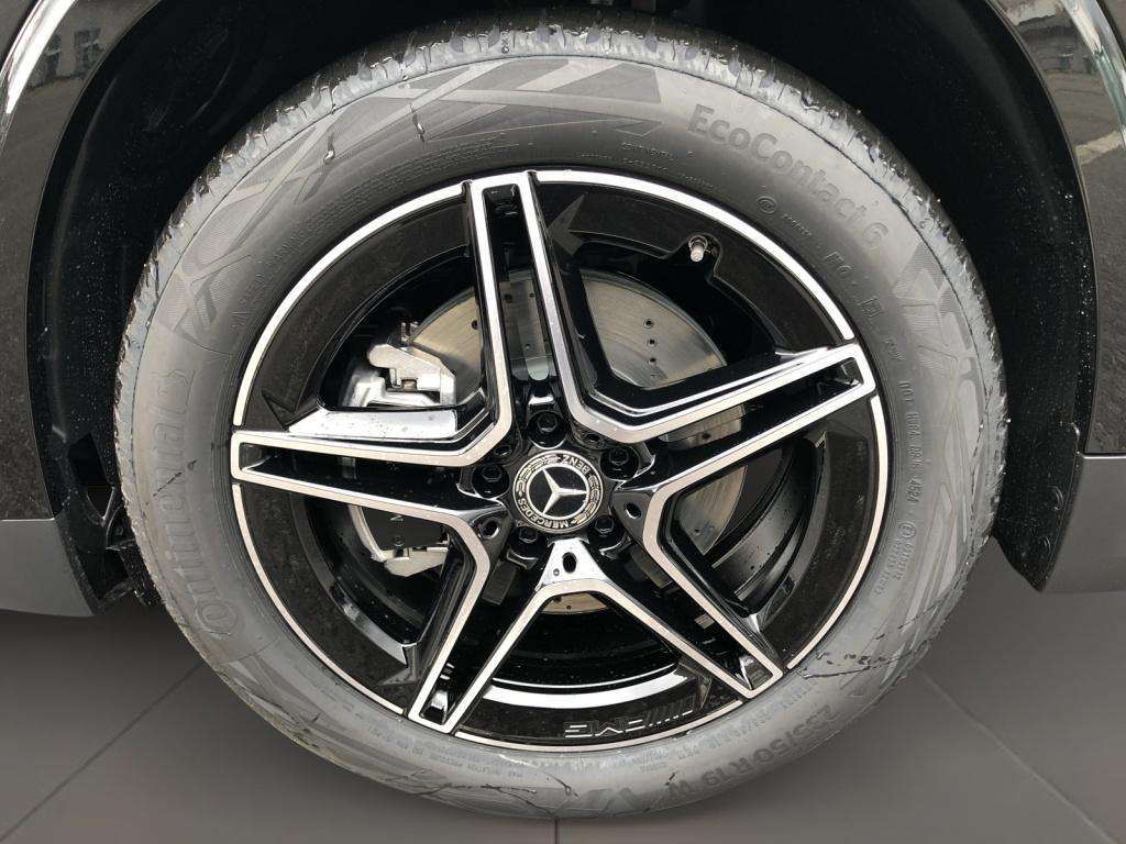 Mercedes-Benz GLA 220