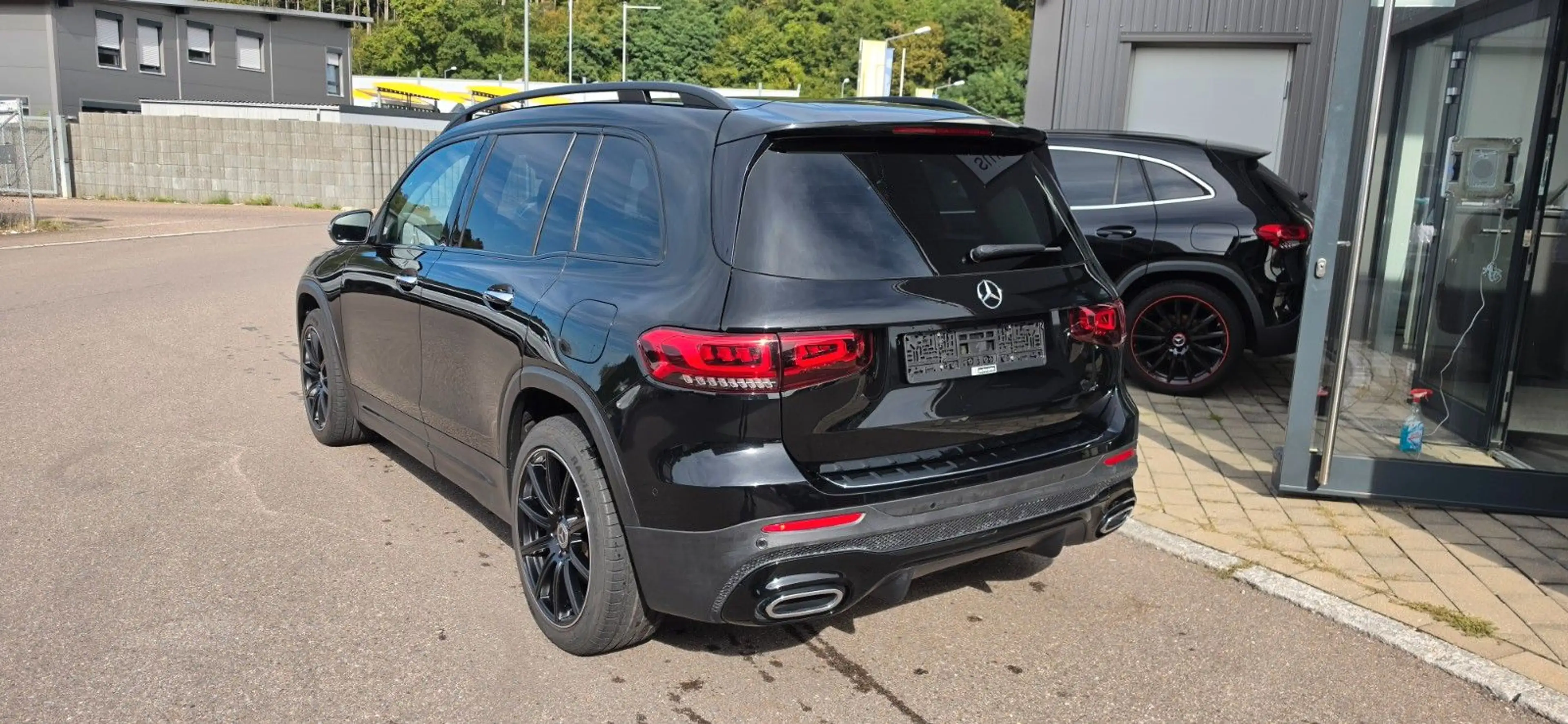 Mercedes-Benz GLB 250 *AMG-PAKET*ACC*ASSIST*AMBIENTE*BURMESTER* — photo 7