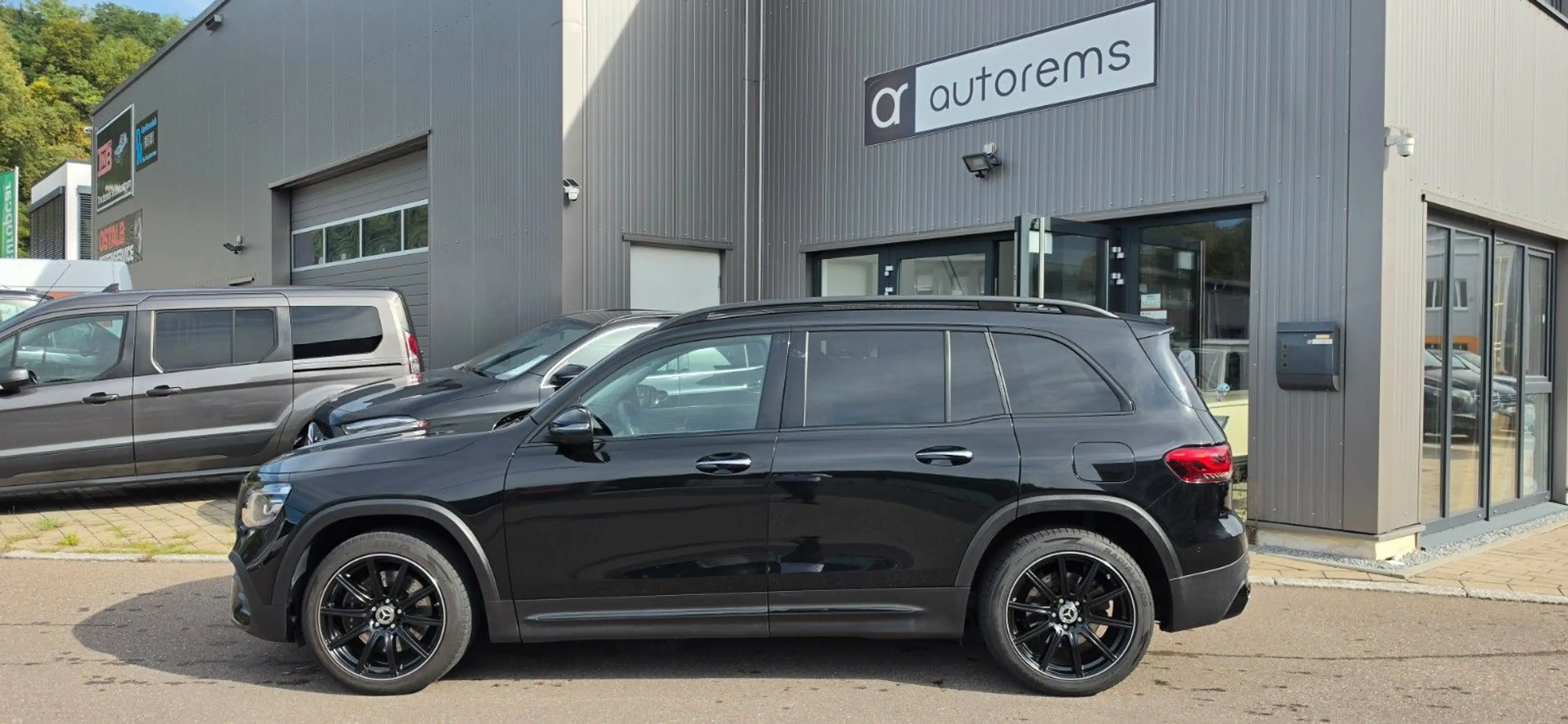 Mercedes-Benz GLB 250 *AMG-PAKET*ACC*ASSIST*AMBIENTE*BURMESTER* — photo 8