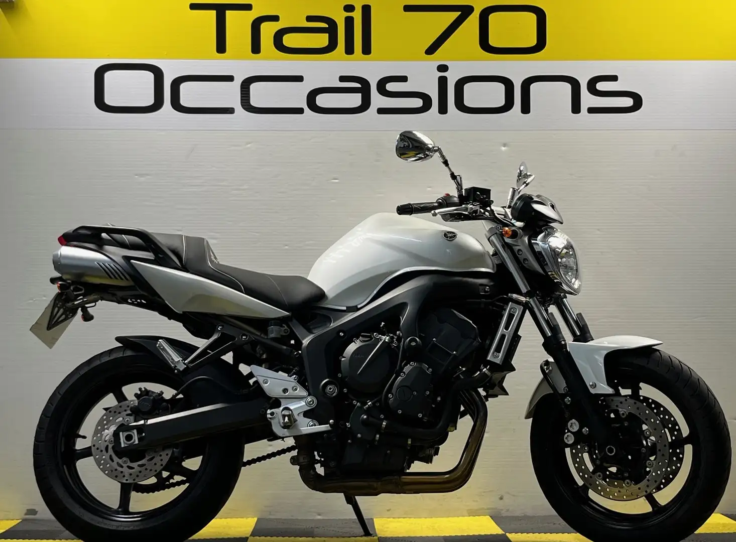 Yamaha FZ 6 Blanc - 1