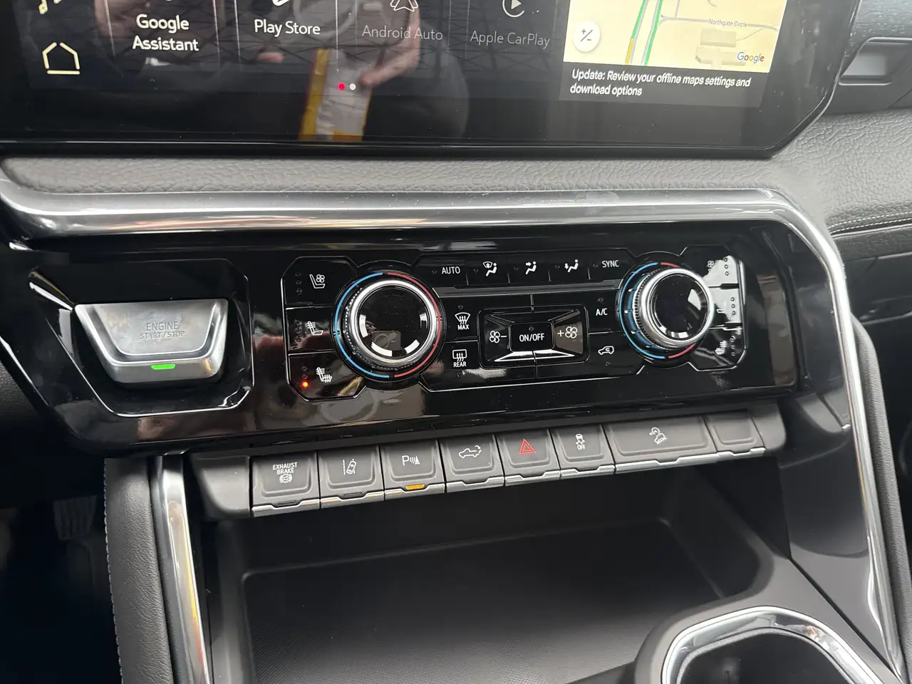 GMC Sierra 3500HD снимка GMC Sierra 3500HD
