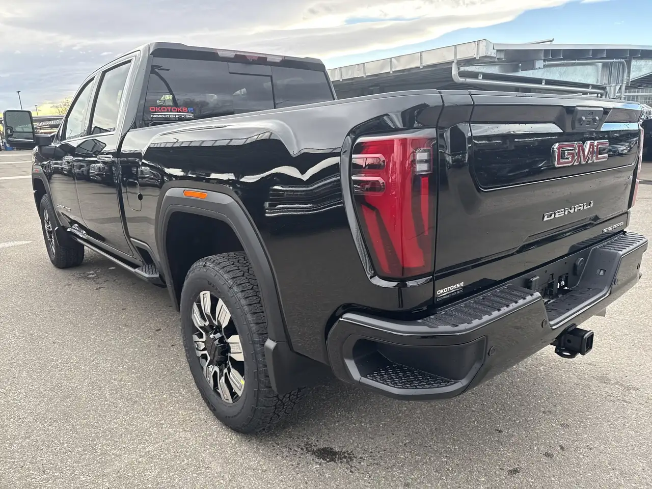 GMC Sierra 3500HD снимка GMC Sierra 3500HD