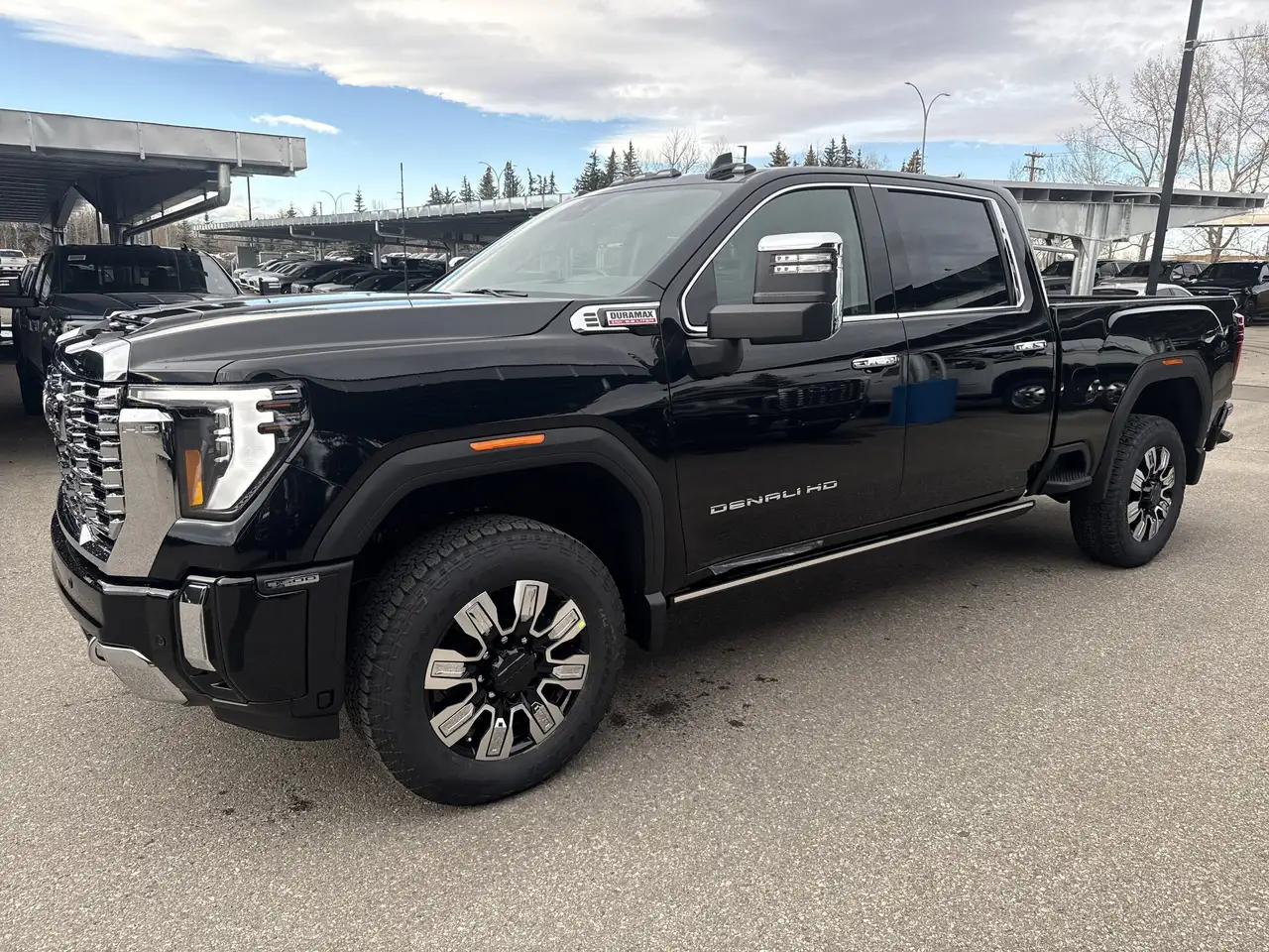 GMC Sierra 3500HD снимка GMC Sierra 3500HD