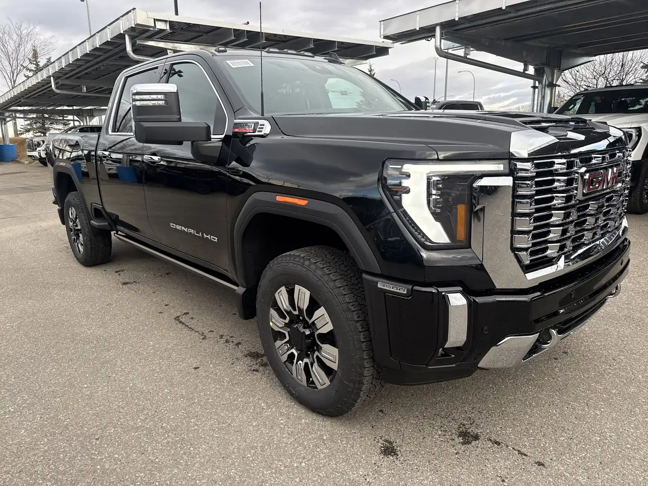 GMC Sierra 3500HD снимка GMC Sierra 3500HD