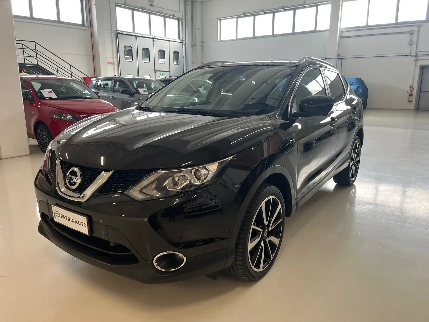 Nissan Qashqai 1.5 dci Tekna 110cv E6 Nero - 1
