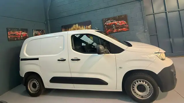Peugeot Partner view 4