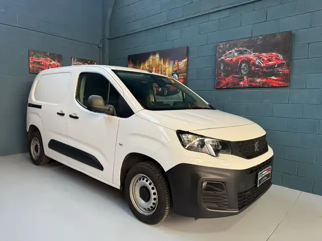 2019 Peugeot Partner in White for sale