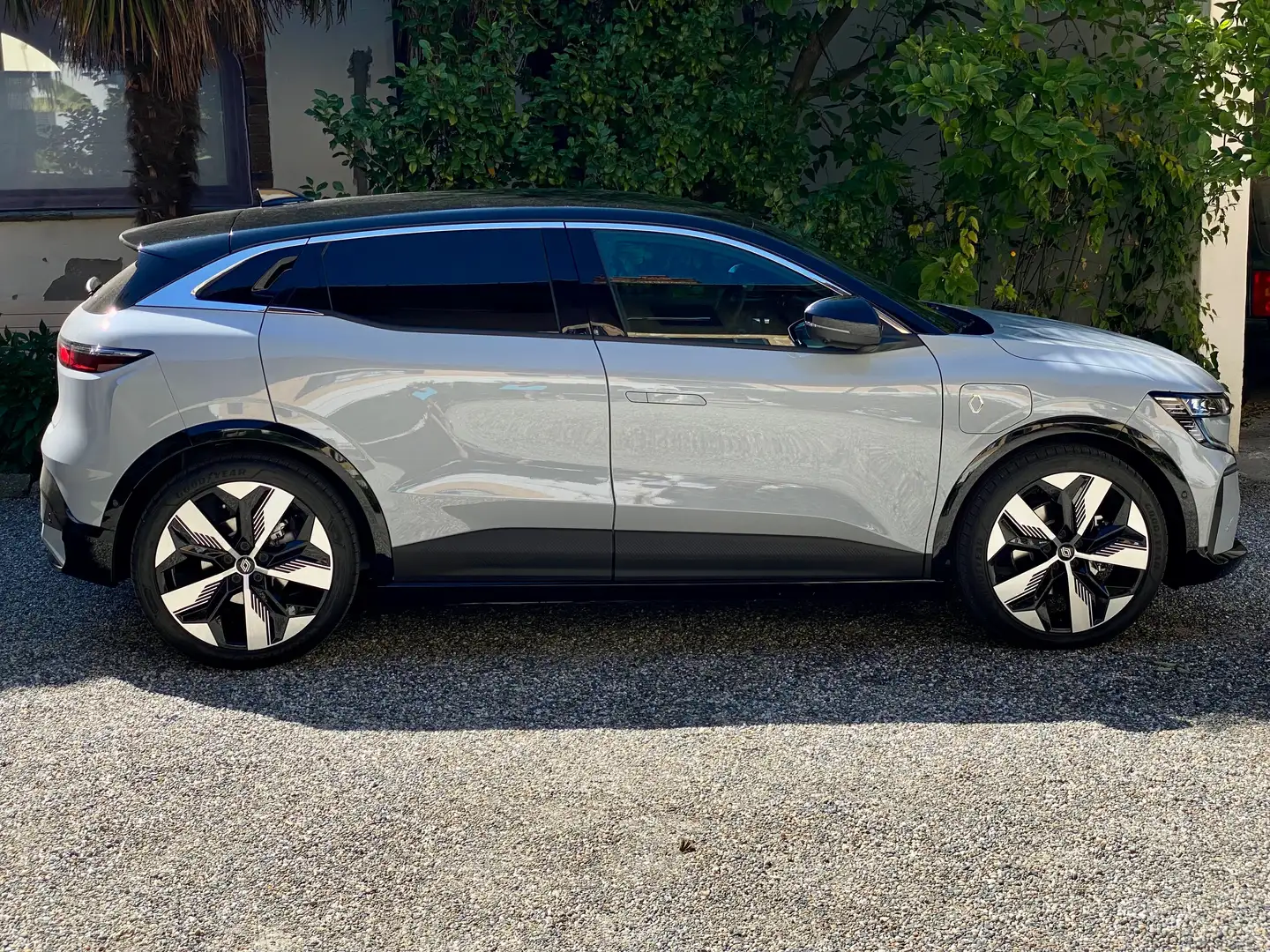 Renault Megane Megane IV E-Tech E-Tech Techno EV60 220cv AC22 Gris - 1
