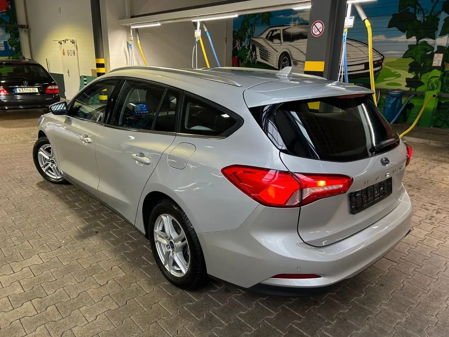 Ford Focus Turnier Cool & Connect * Winterpaket * Silber - 2