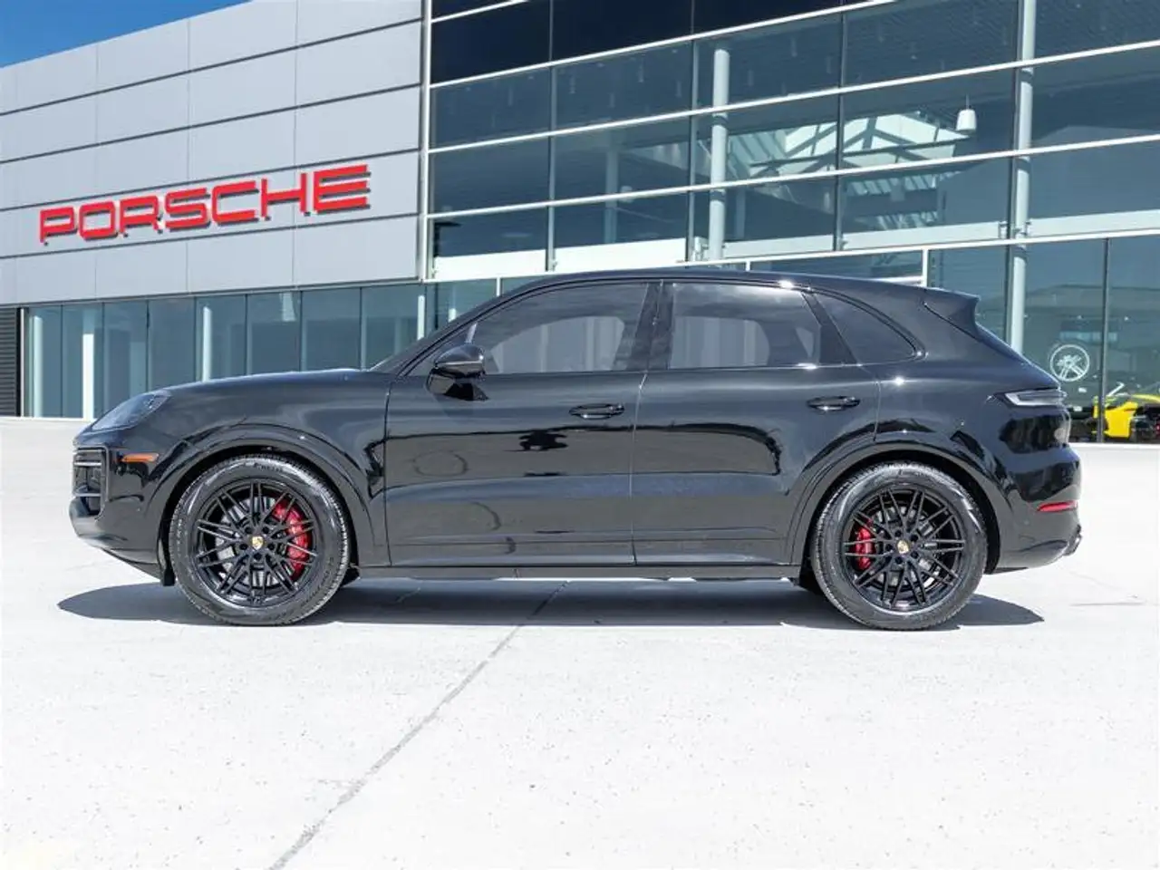 Porsche Cayenne снимка Porsche Cayenne