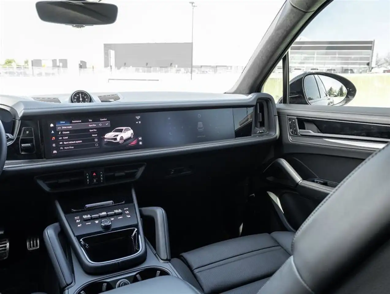 Porsche Cayenne снимка Porsche Cayenne