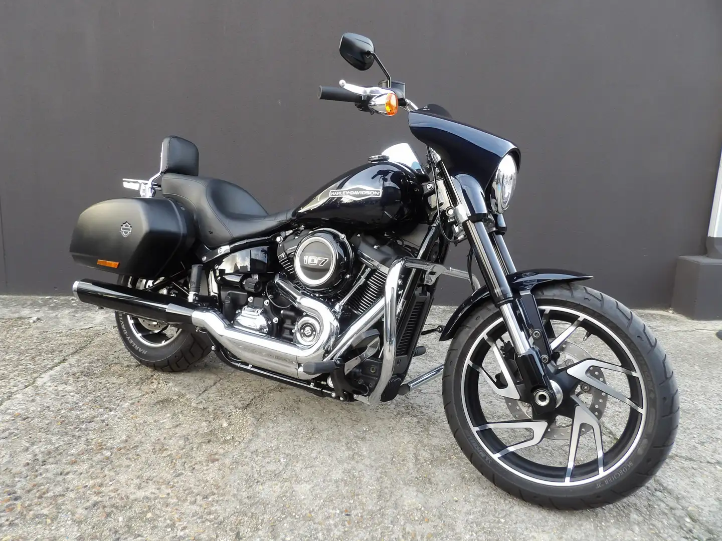 Harley-Davidson Sport Glide Czarny - 2