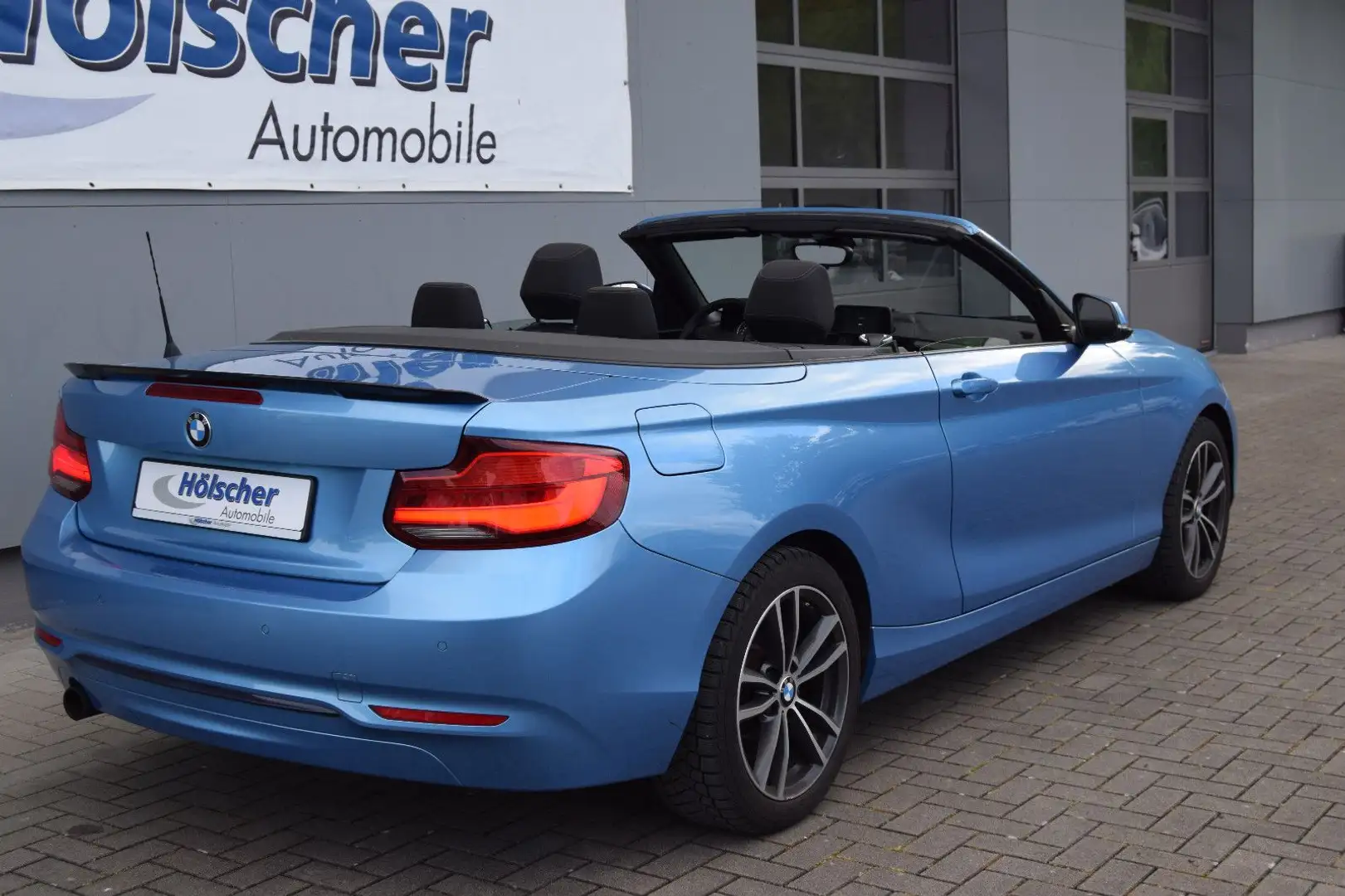BMW 218 i, Cab, Sport Line,Navi,Sitzh&Lenkradh,Xenon, Bleu - 2