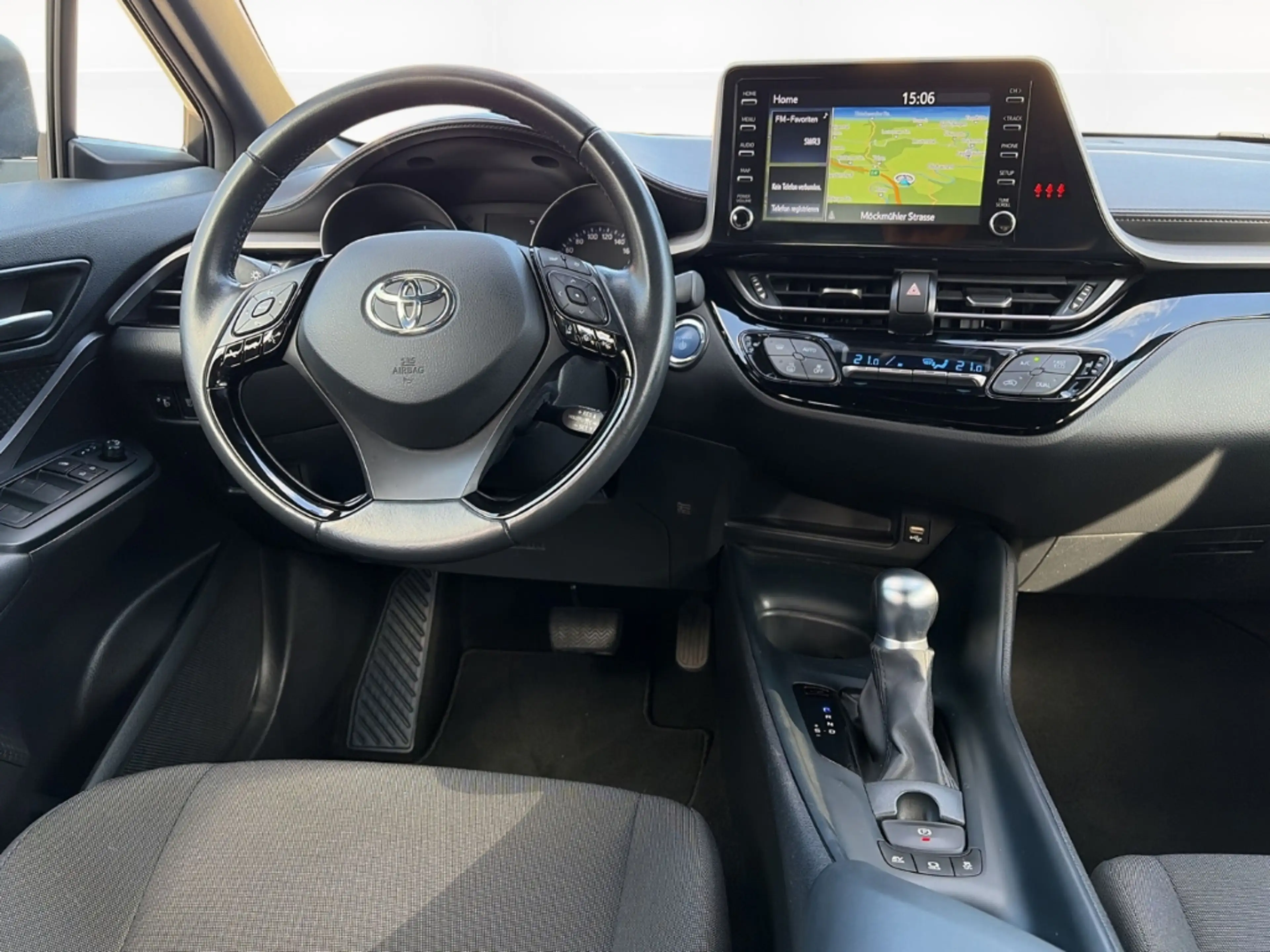 Toyota C-HR 2.0 Hybrid Business Edition +AHK +Kamera +Navi — photo 10