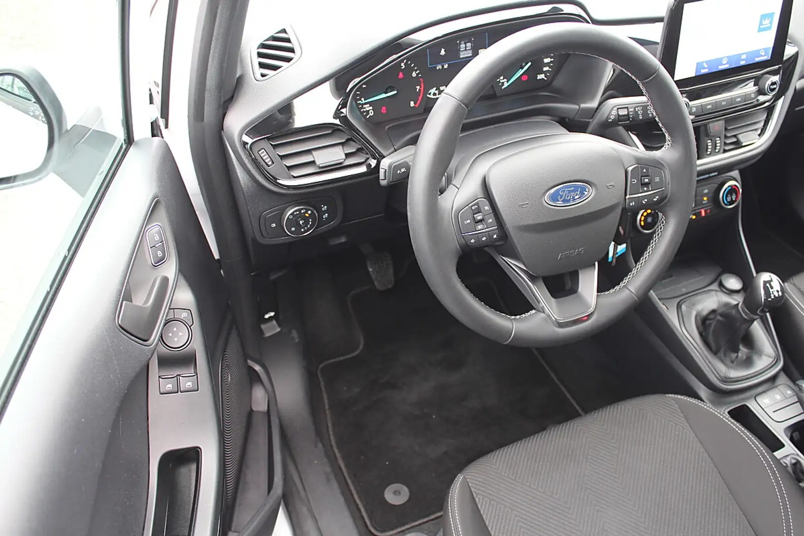 Ford Fiesta Cool & Connect 1,1 Start/Stop PDC,Spurhalteassi... Weiß - 2