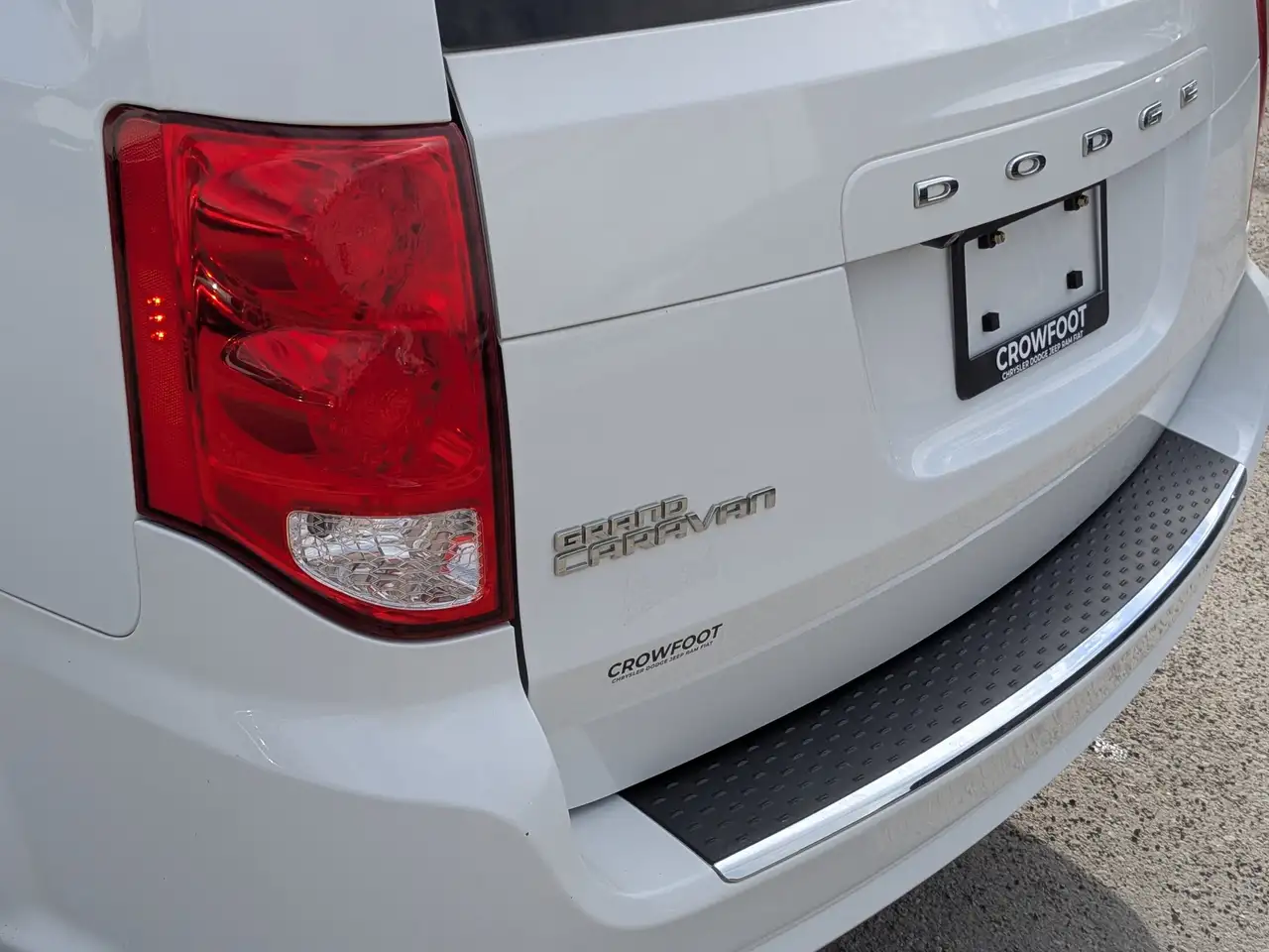 Dodge Grand Caravan снимка Dodge Grand Caravan