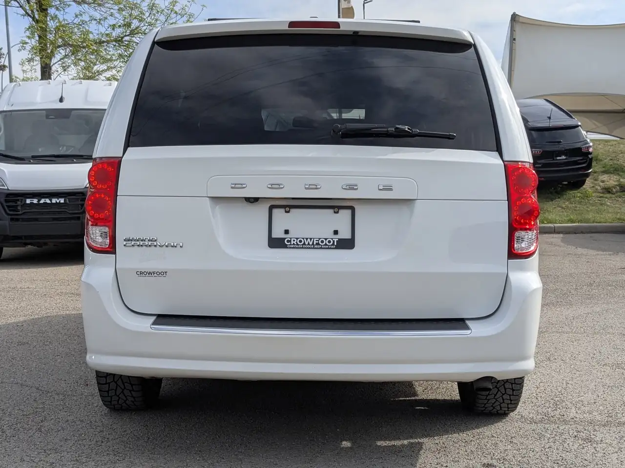 Dodge Grand Caravan снимка Dodge Grand Caravan