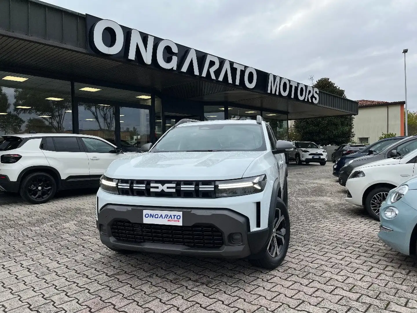 Dacia Duster 1.0 TCe GPL 4x2 Expression #Winter.Pack Bianco - 1
