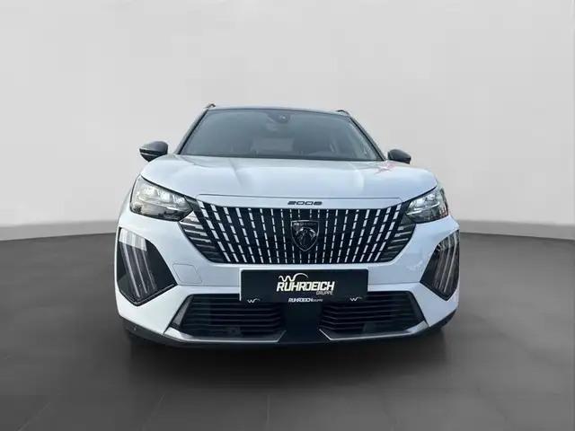 Peugeot 2008 view 6