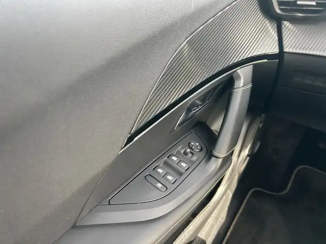 Peugeot 2008 view 14