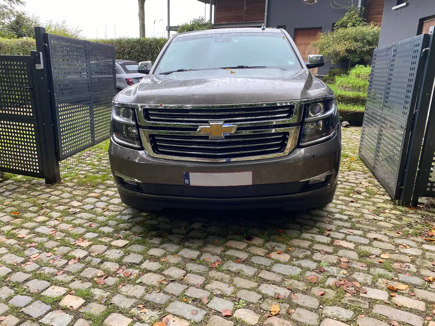Chevrolet Suburban LTZ Brun - 2