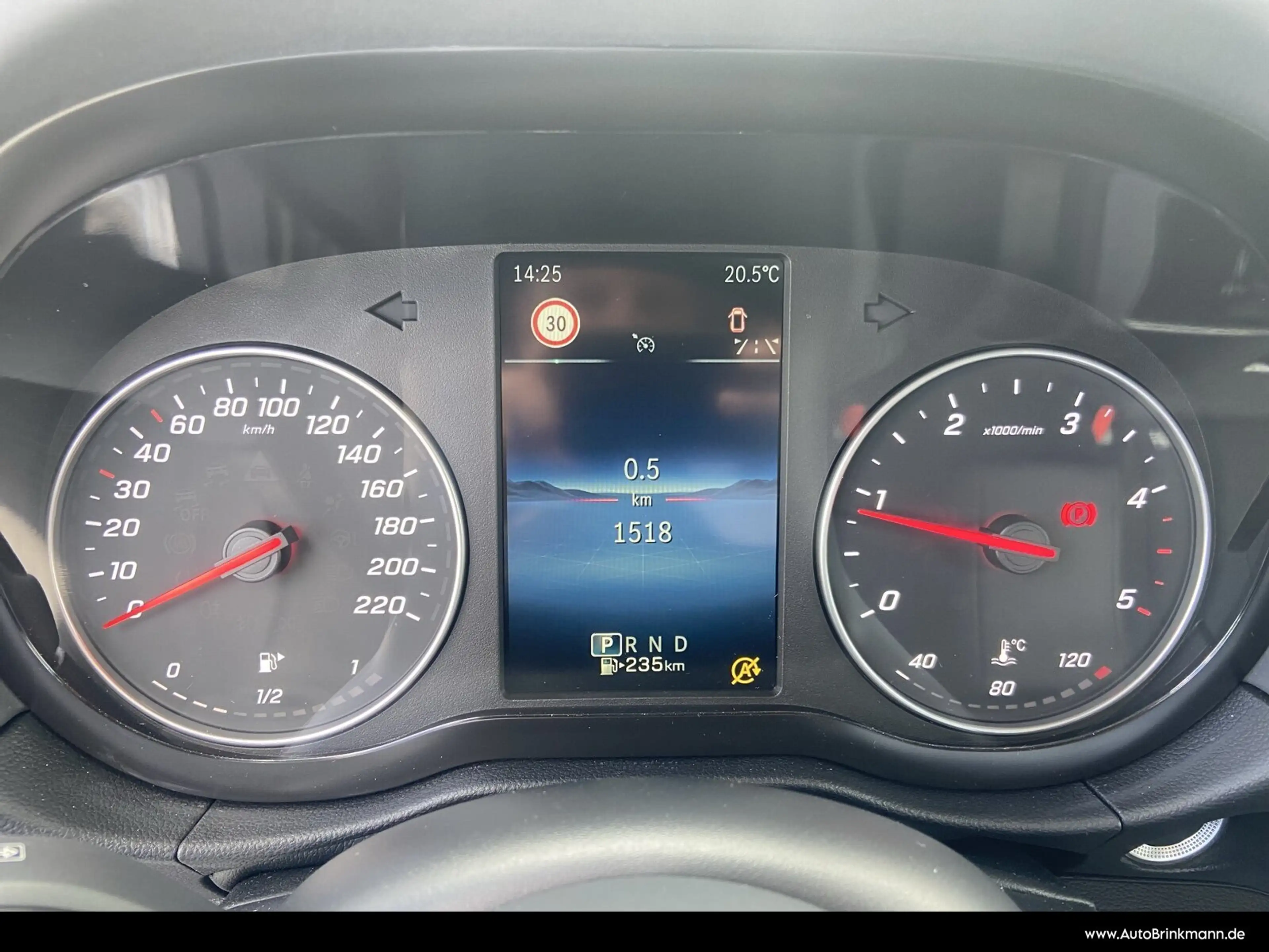 Mercedes-Benz T-Class T-Klasse T 180 d standard Edition/SHZ/Kamera/AHK — photo 13