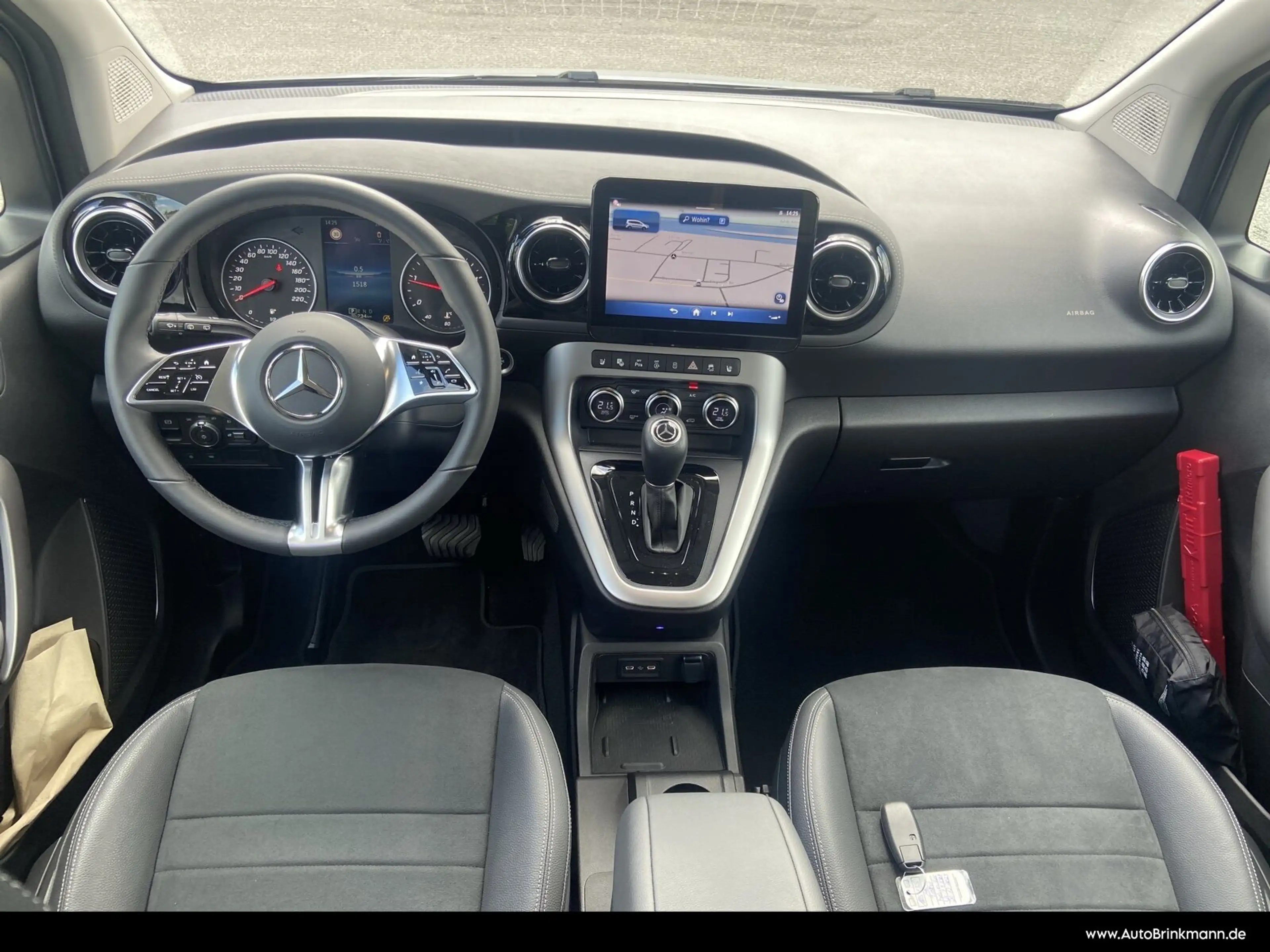 Mercedes-Benz T-Class T-Klasse T 180 d standard Edition/SHZ/Kamera/AHK — photo 15