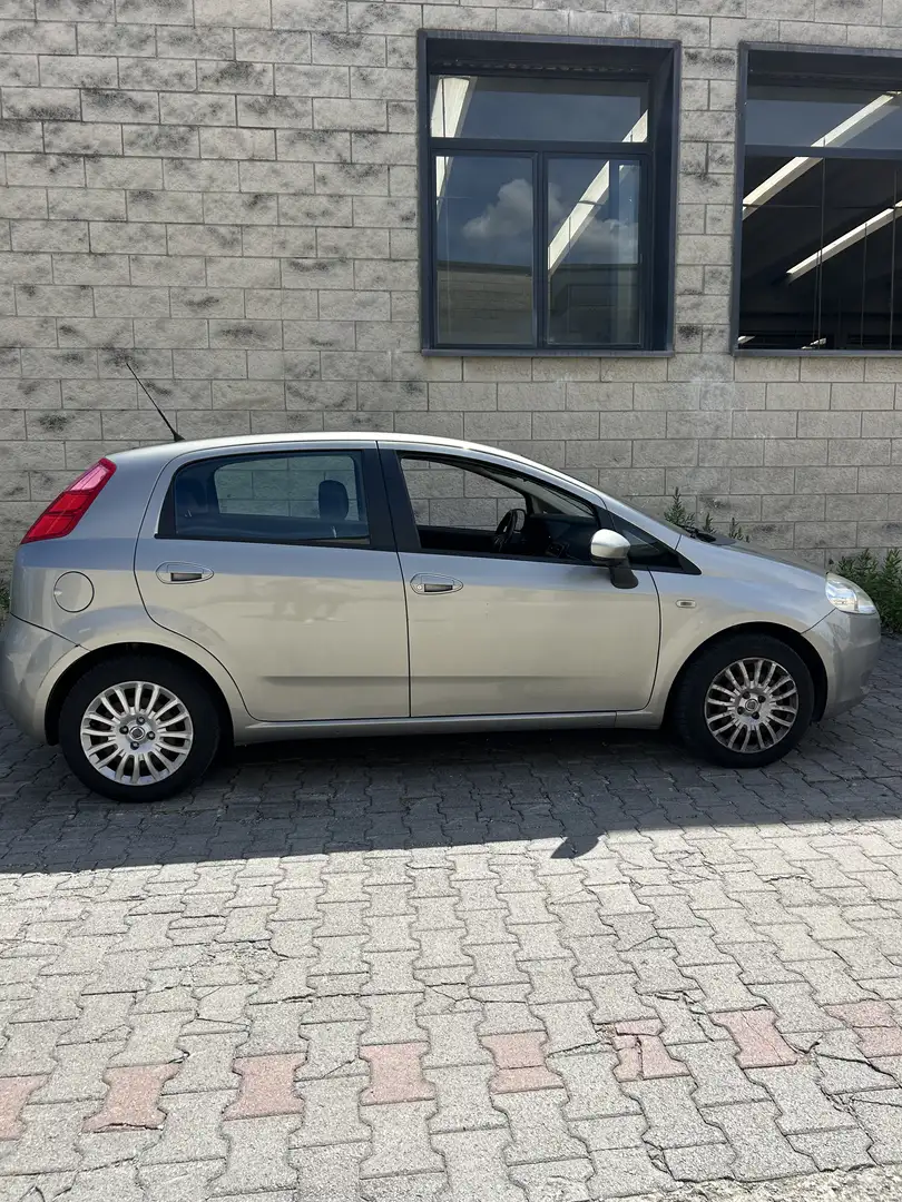 Fiat Grande Punto 5p 1.2 Dynamic 65cv - 2
