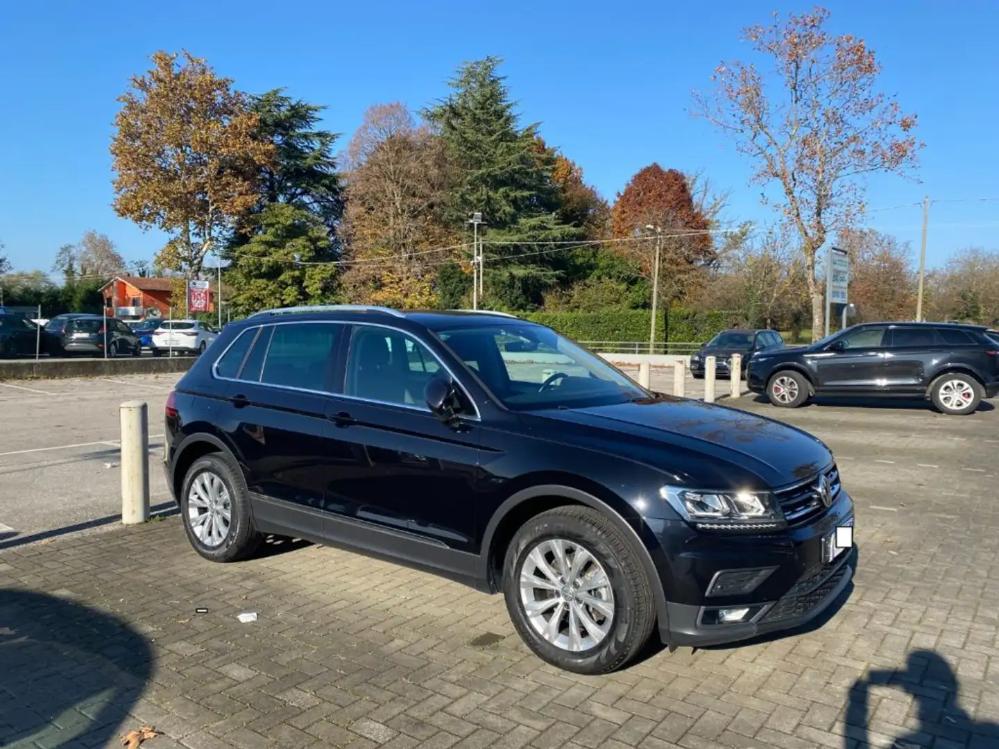 Volkswagen Tiguan 2.0 TDI 150 CV SCR DSG Elegance Nero - 2