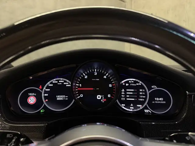 Porsche Panamera view 14
