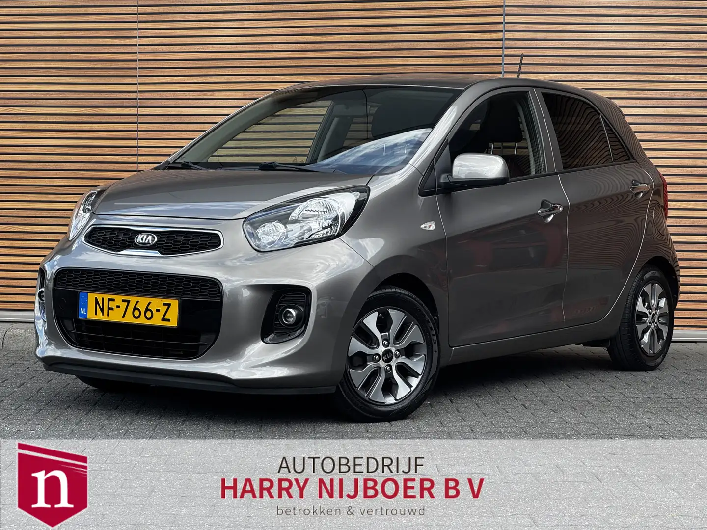 Kia Picanto 1.0 CVVT ComfortPlusLine Navigator Camera / Naviga Grijs - 1